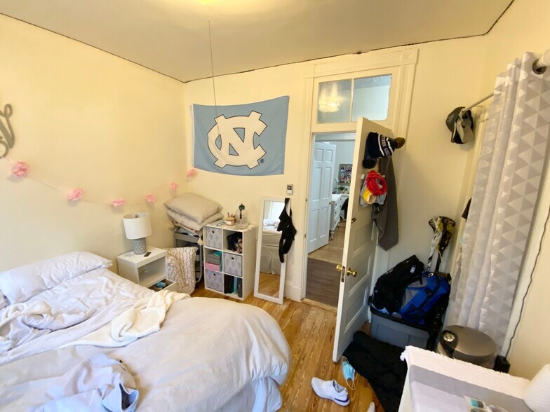 Building Photo - 97 Calumet St