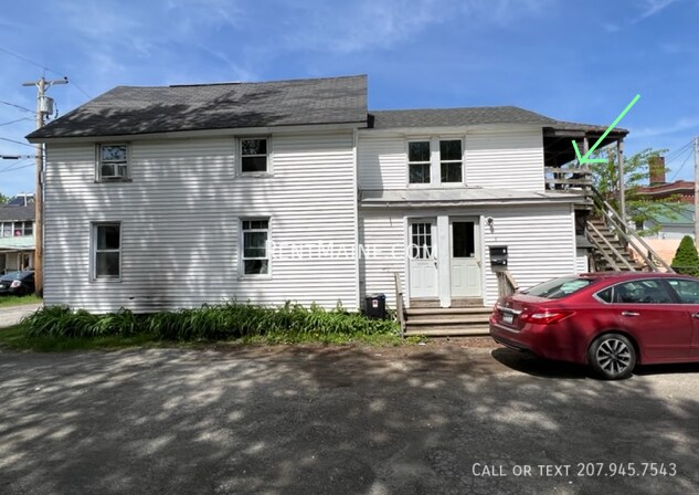 Building Photo - 3 Carey Ln