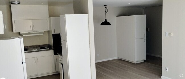 Building Photo - Franciscana Apartments