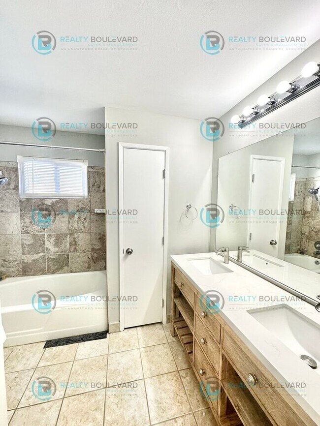 Building Photo - 2-bed, 2-bath, 2-story townhome with pool and park like setting outside the front door.