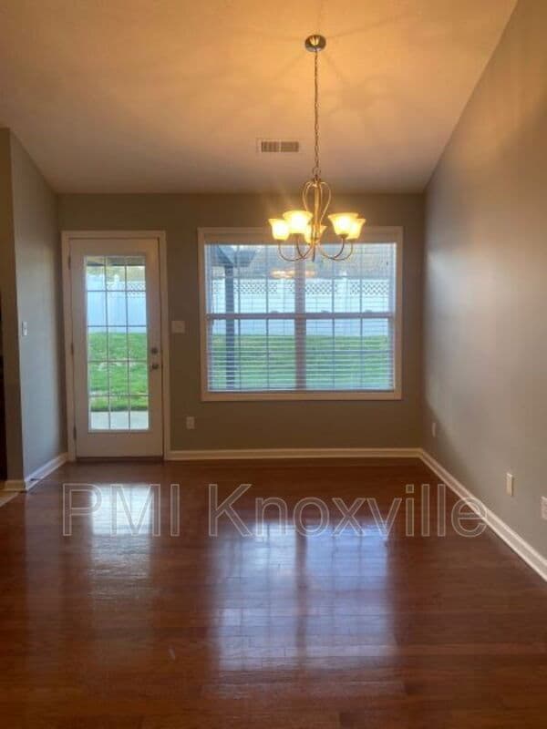 Building Photo - 8106 Gate Keeper Way
