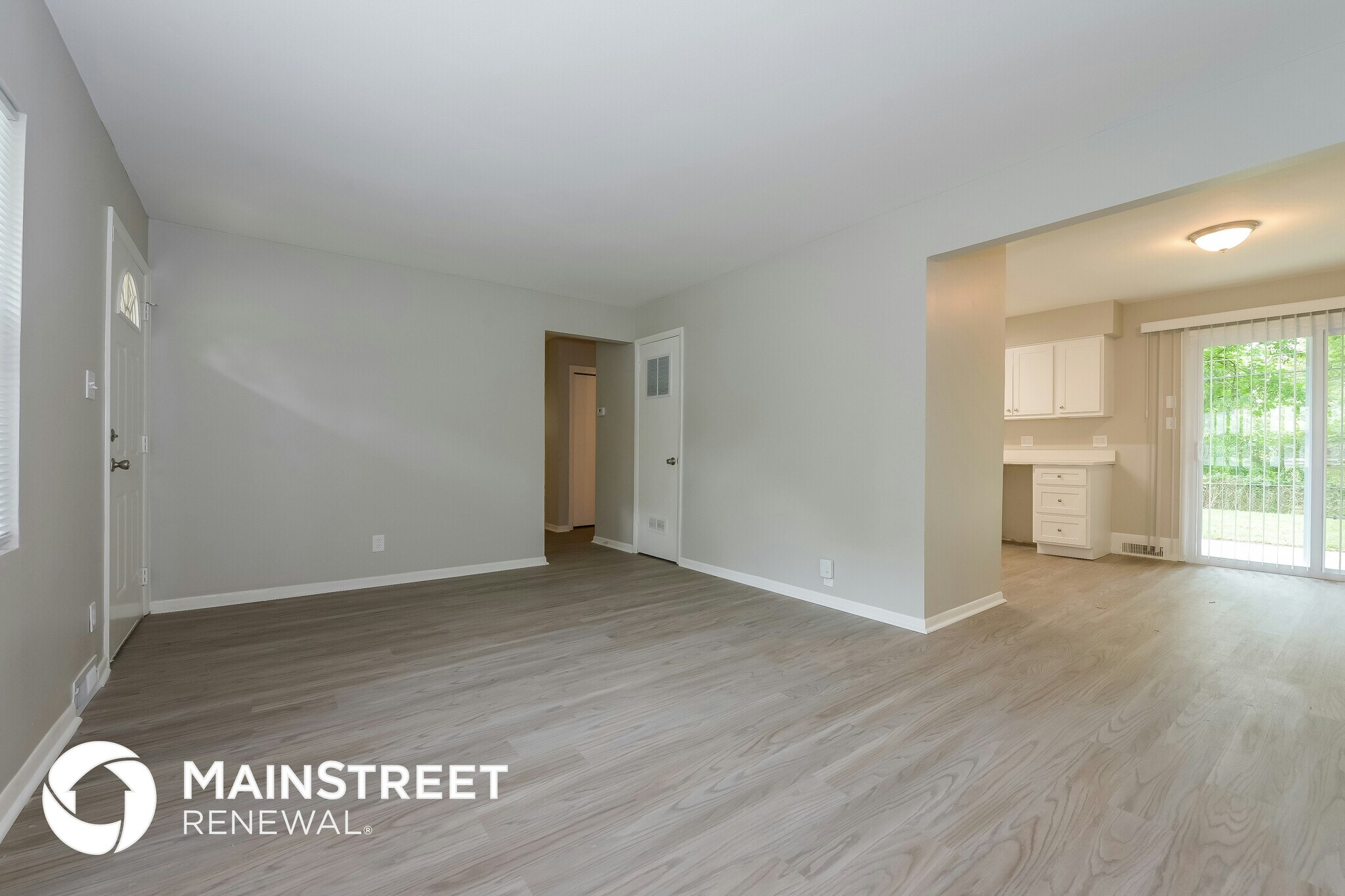 Building Photo - 11304 Crystal Ave