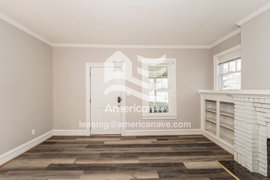 Building Photo - 3260 Balsam Ave SW