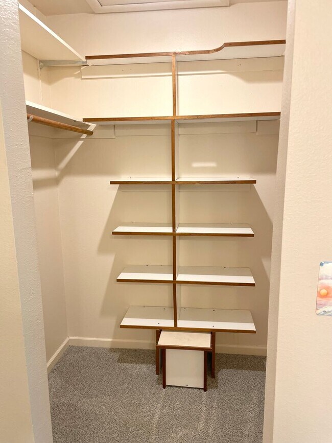 Building Photo - Town home for rent in The Aspens townhome neighborhood 2b, 1 bath