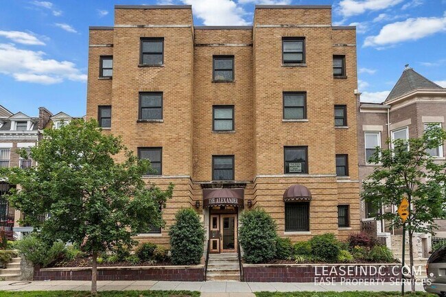 Primary Photo - 3534 10th St NW