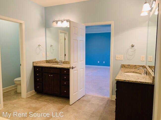 Building Photo - 3 br, 2.5 bath House - 2537 Josselyn Lane SE