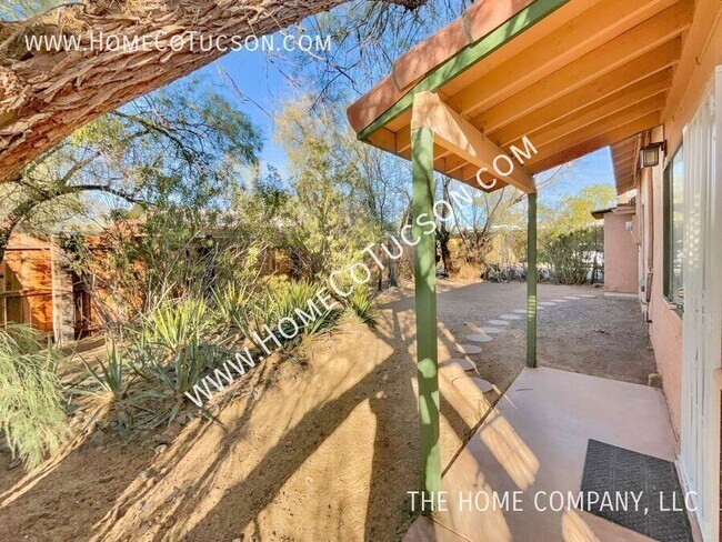 Building Photo - 1509 E Blacklidge Dr