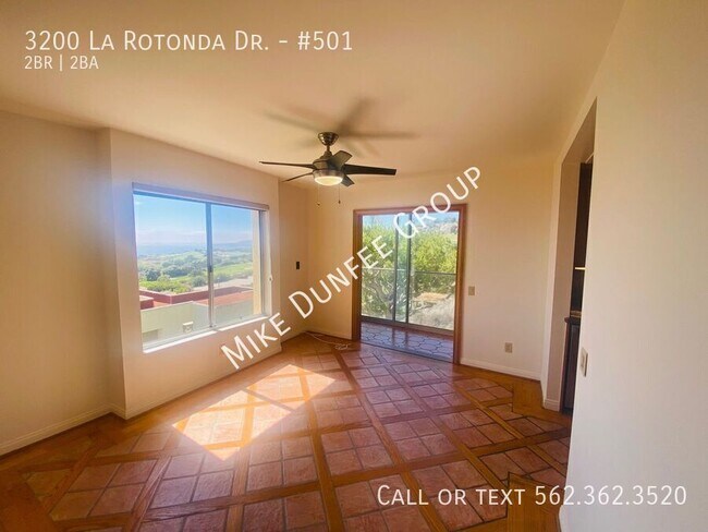 Building Photo - 3200 La Rotonda Dr
