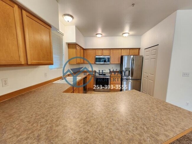 Building Photo - 2682 Hamilton Ave