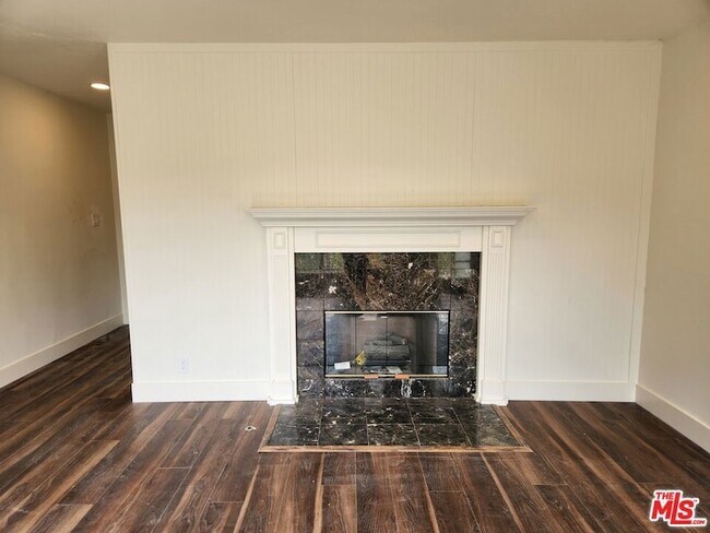 Building Photo - 6639 Chimineas Ave