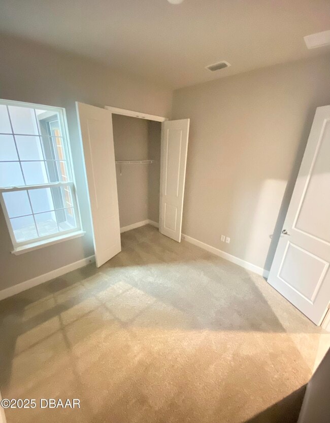 Building Photo - 78 Longridge Ln