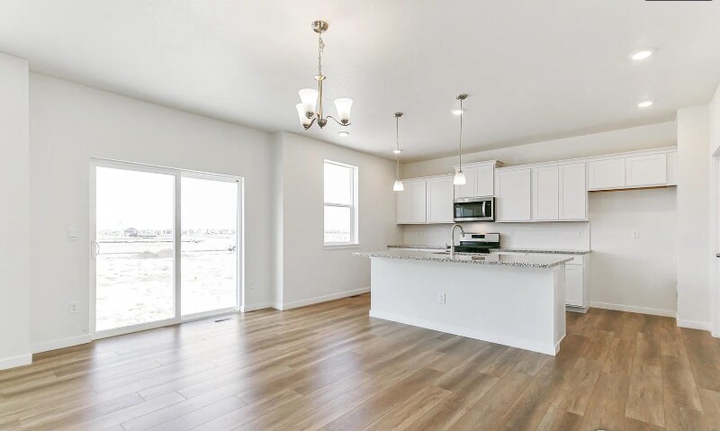 Building Photo - 9900 Biscay St