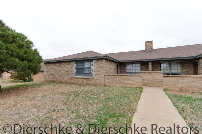 Building Photo - 3128 Sunset Dr