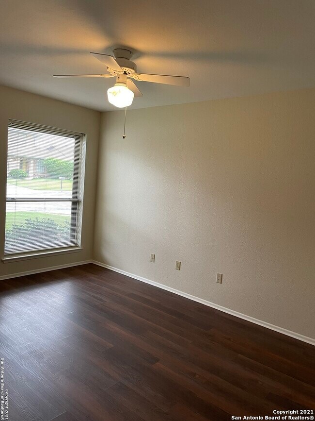 Building Photo - 5314 Peppermint Ln