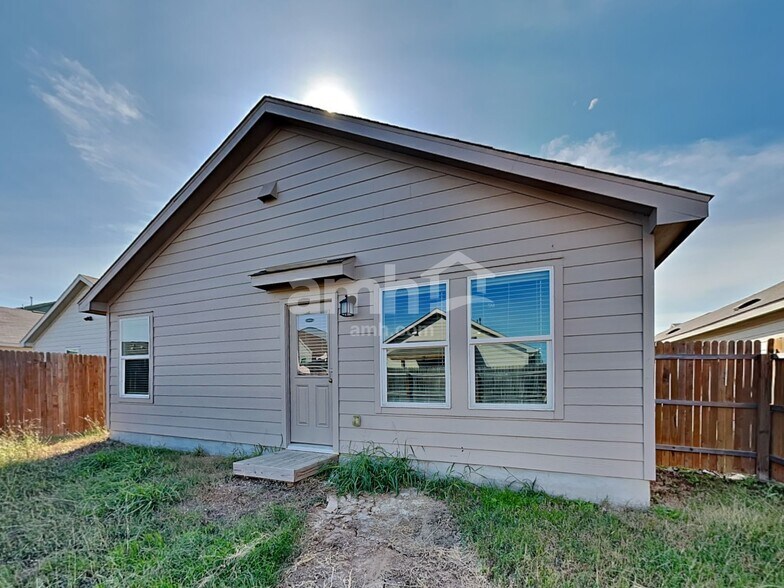 Building Photo - 10419 Varmus Dr