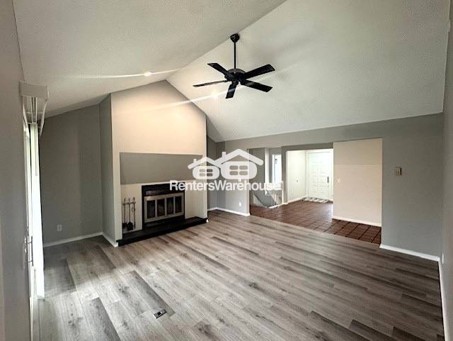 Building Photo - 2800 Hunter Dr