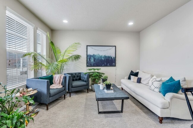 Building Photo - 3357 N 150 W