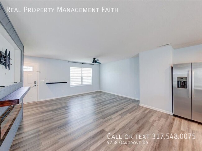 Building Photo - 9758 Oak Grove Dr