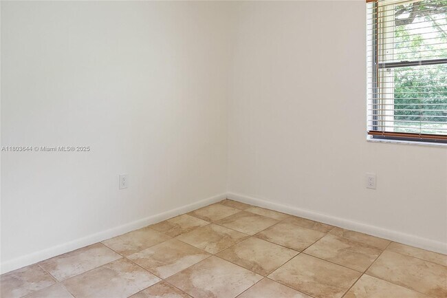 Building Photo - 11521 SW 109th Rd