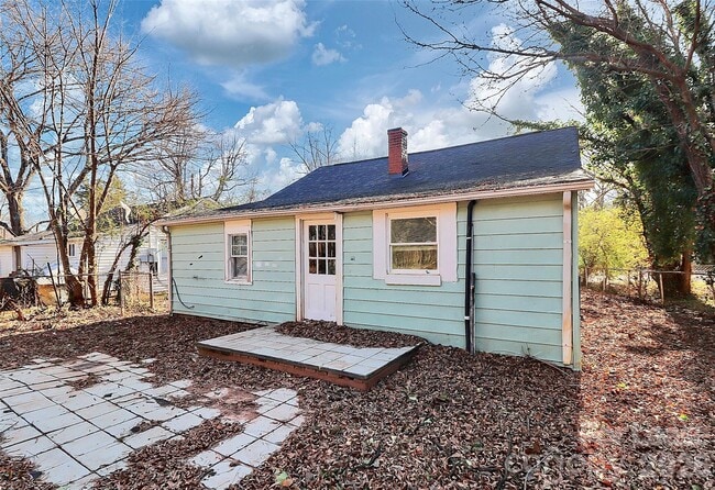 Building Photo - 826 Cantwell St