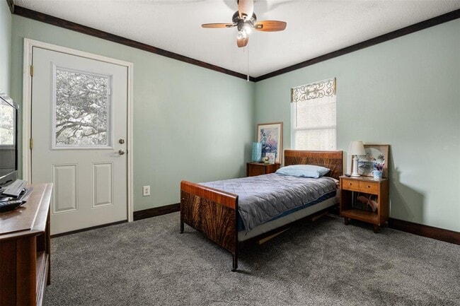 Building Photo - 287 Eden Ranch Dr