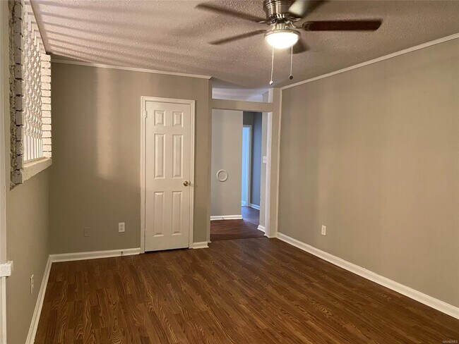 Building Photo - 1429 Dunbarton Rd