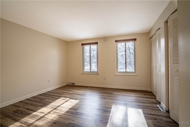 Building Photo - 67 Chestnut Rd