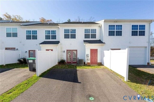 Building Photo - 7348 Pebble Lake Dr