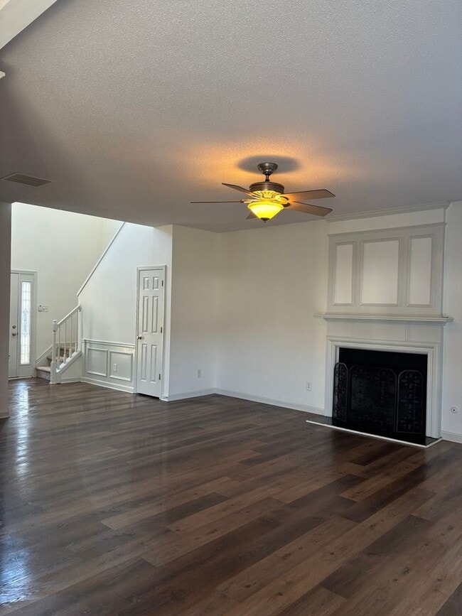 Building Photo - 1718 Bentridge Dr NW