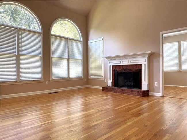 Building Photo - 4402 Fairecroft Terrace