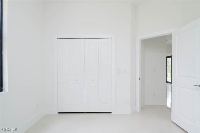 Building Photo - 3216 40th St SW
