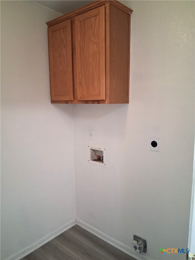 Building Photo - 5605 Bald Ridge Ct