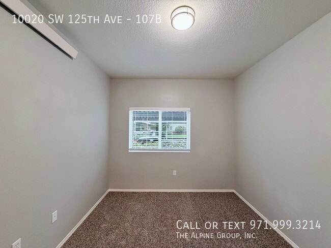 Building Photo - 10020 SW 125th Ave