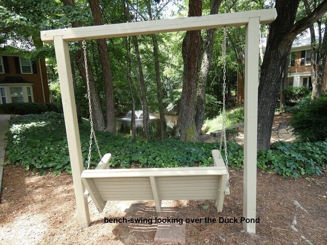 Building Photo - Easy Living in the Heart of Sandy Springs