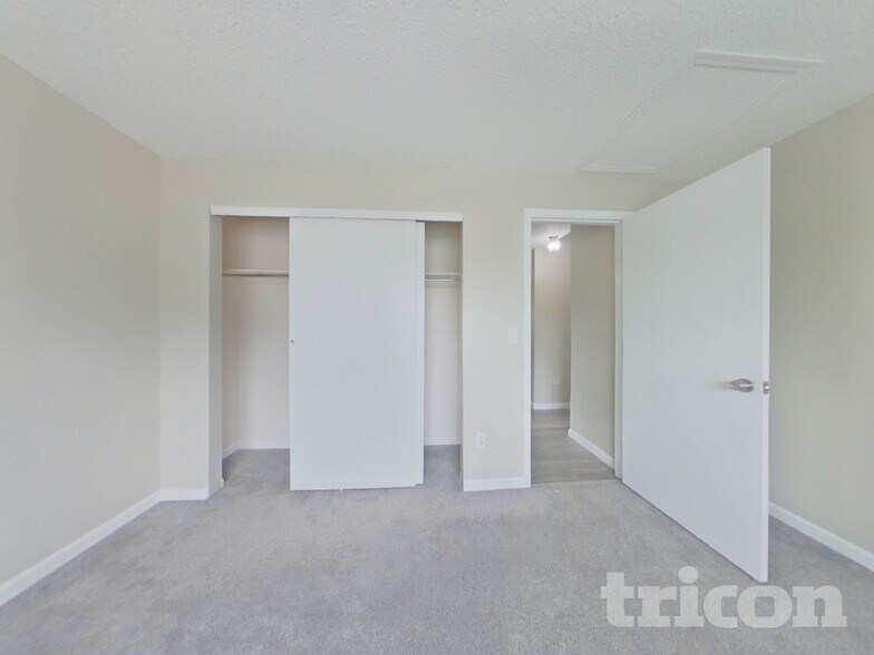 Building Photo - 16890 Blue Mist Cir