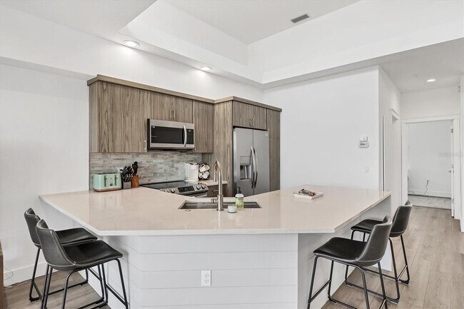 Building Photo - 8234 Harborside Cir