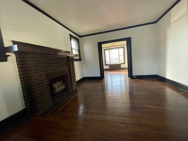 Building Photo - 3421 Trimble Ave