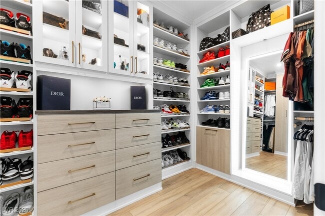 Building Photo - 4207 Orchard Run Ave