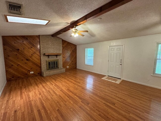 Building Photo - 3-Bedroom Apartment for Rent in Killeen