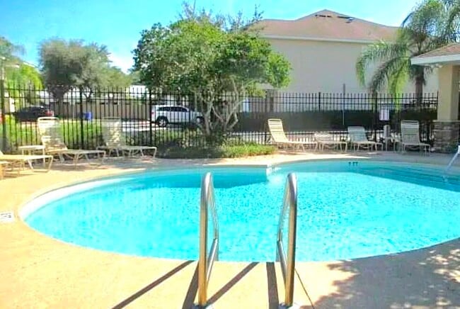 Building Photo - 1112 Andrew Aviles Cir