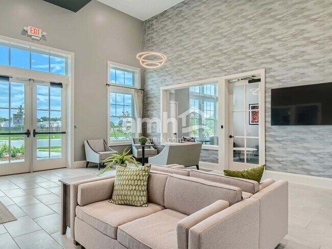 Building Photo - 1001 Walden Pond Dr