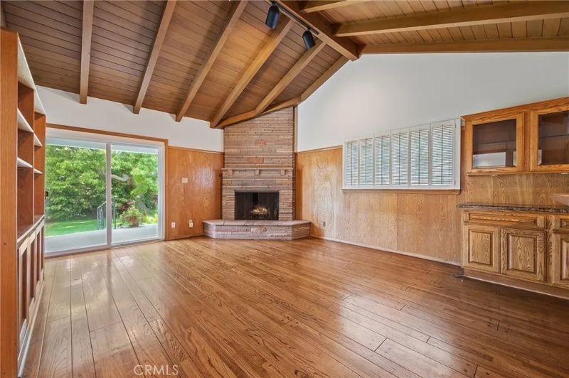 Building Photo - 5431 E El Jardin St