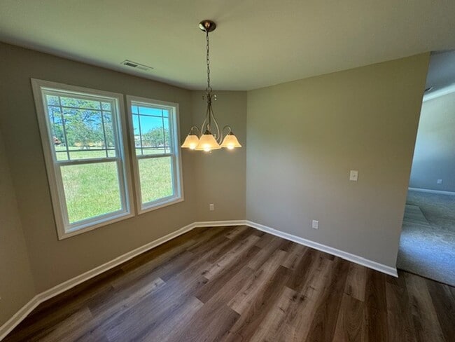 Building Photo - Lynchford Pointe