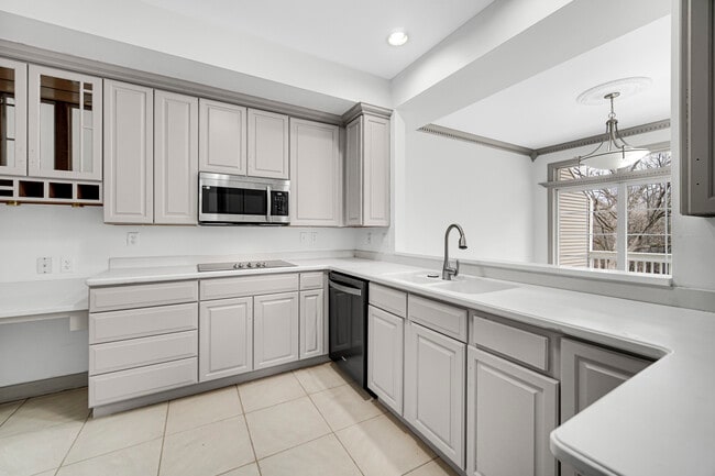 Building Photo - 4418 N Johnsburg Rd