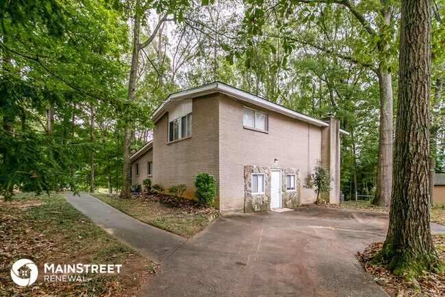 Building Photo - 3685 Eagle Woods Cir