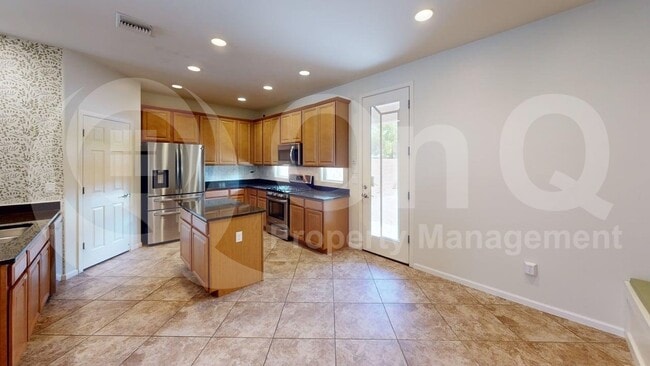 Building Photo - 11461 E Squash Blossom Loop