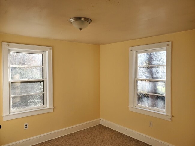 Building Photo - 2bd/1ba Near Downtown Greenville