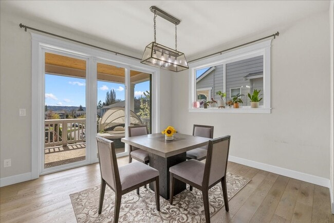 Building Photo - Luxury Living at Sagebrook