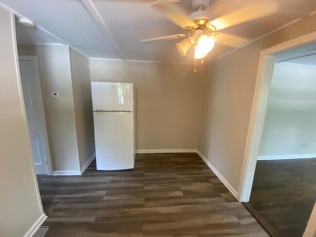 Dining Area - 2 Hasbrouck Ave