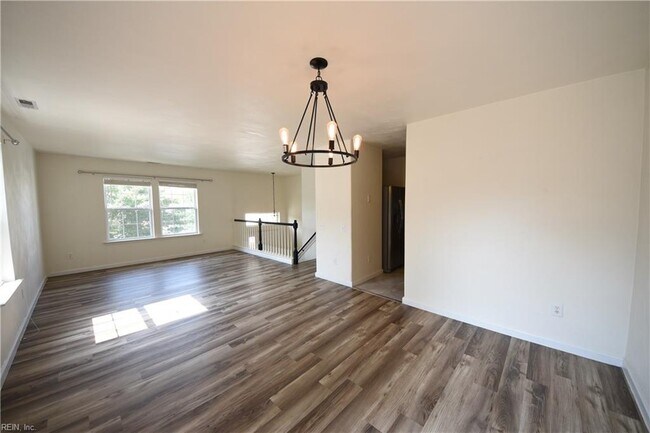 Building Photo - 1109 Lady Ashley Dr